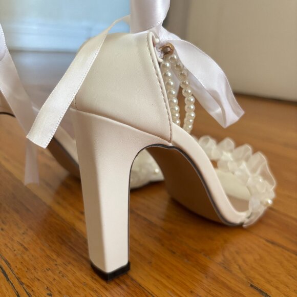 Pearl & Ribbon Bridal Heels – Size 36 - Picture 4 of 4